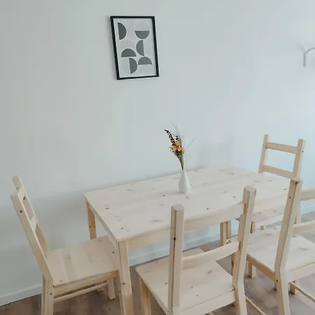 Monteurwohnung Business Rechts Langenfeld *