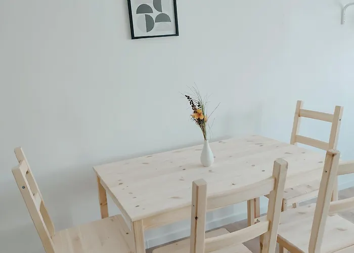 Monteurwohnung Business Rechts Langenfeld *