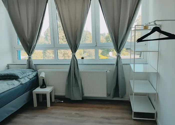 Monteurwohnung Business Rechts Langenfeld Appartamento